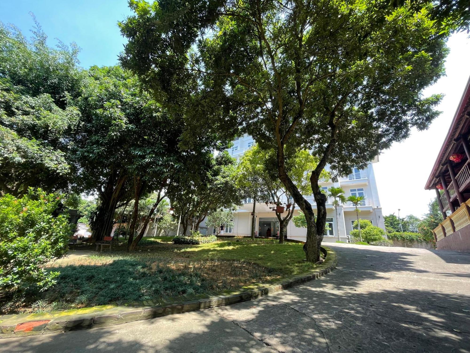 Thien Binh Hotel Hòa Bình Exterior foto
