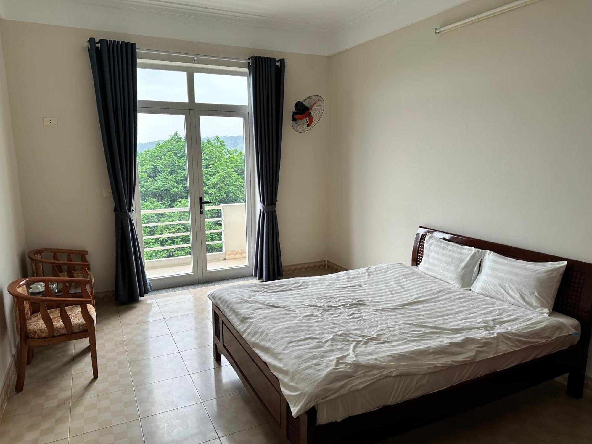 Thien Binh Hotel Hòa Bình Exterior foto